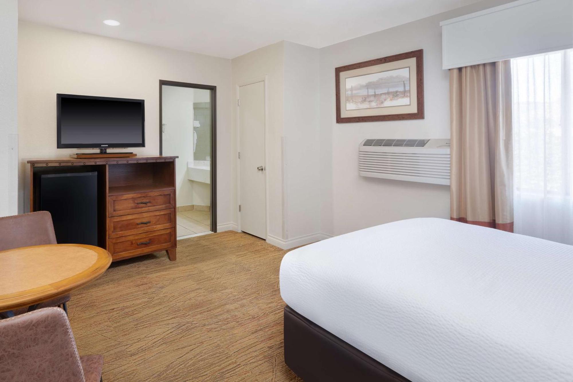 เบสท์ เวสเทิร์น เรด ฮิลล์ Hotel คาแนบ ภายนอก รูปภาพ